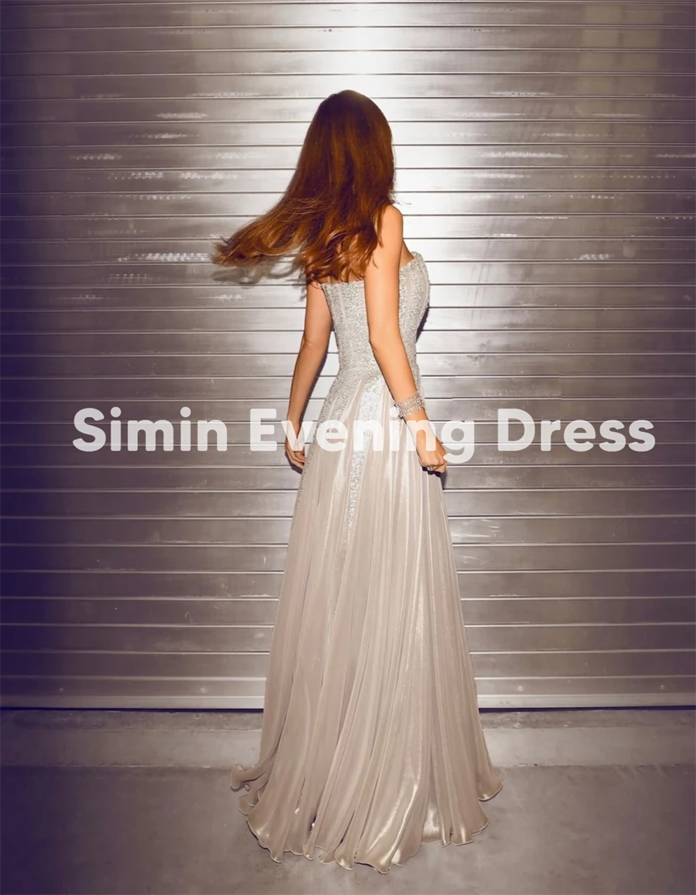 Simin feminino personalizado brilhante lantejoulas uma linha vestidos de noite sem alças com mangas até o chão vestidos de festa elegantes 2026