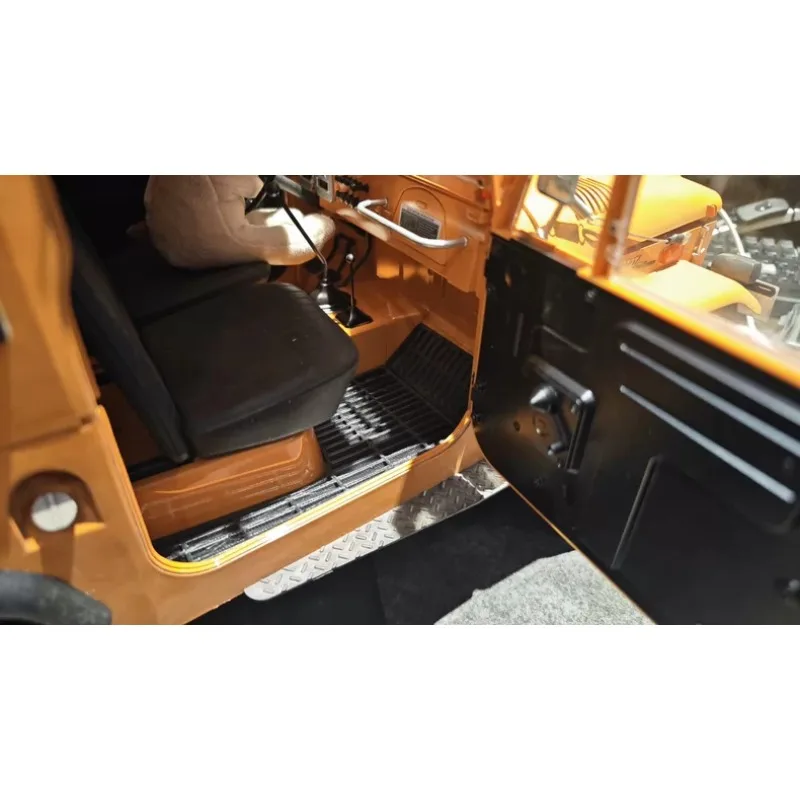 Interior Floor Mat & Rear Window Armor Mesh for FMS 1/10 Land Cruiser FJ40 RC Crawler, RC Car Scale Upgrade Decoration Accessory view 4