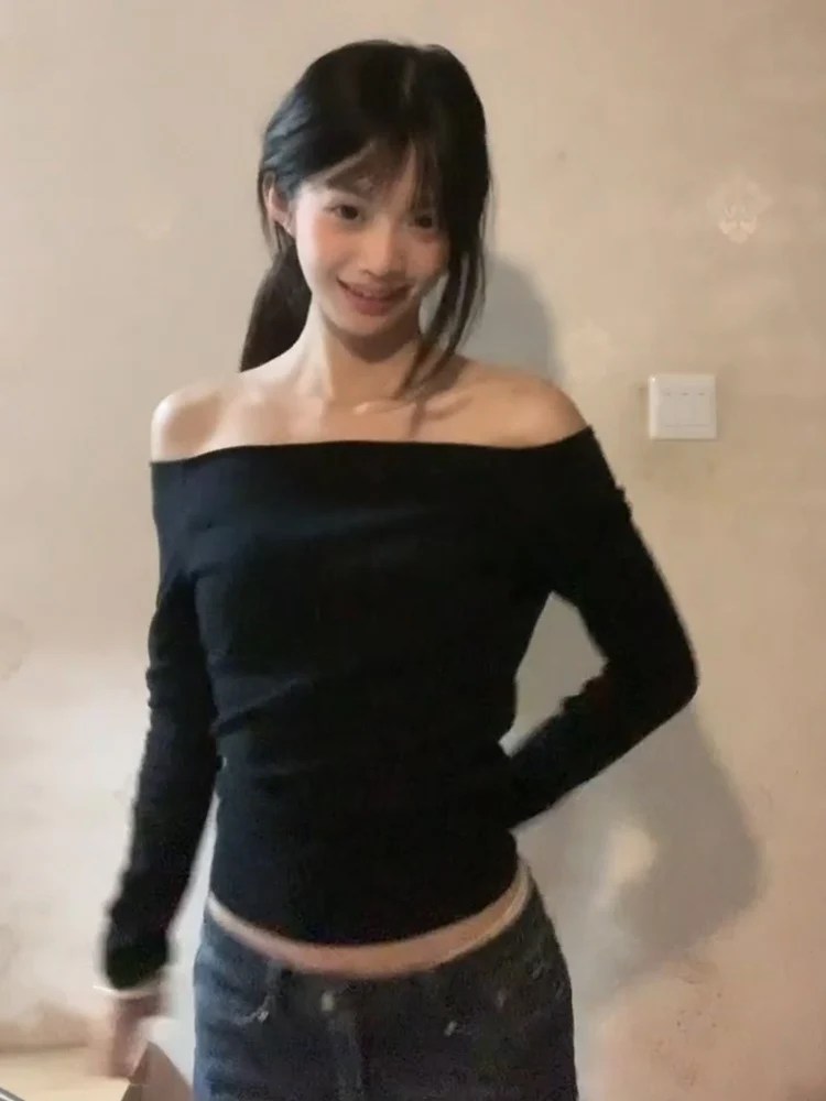 

Black one neck slanted off shoulder long sleeved T-shirt for women in autumn 2025 new style, inner bottom shirt, outer top for s