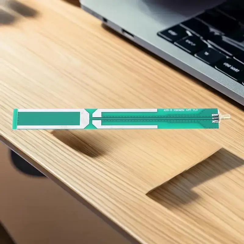 Antena ativa ADS-B 1090MHz, conector SMA aéreo de 2,0dBi, frequência de 1060-1120MHz para experimentos de aviação feitos à casa.