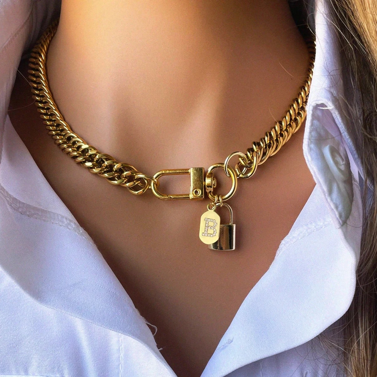 1 Gold Oval Necklace With A-Z26 Letters, Unique And Exquisite Style, Suitable For Festivals And Daily Wear