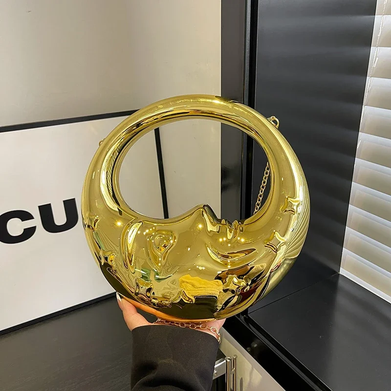 

PVC Metallic Gloss Half Moon Banquet Women's Bag Hot Selling Creative Design Women's Handbag 2025 New Luxury Handbag