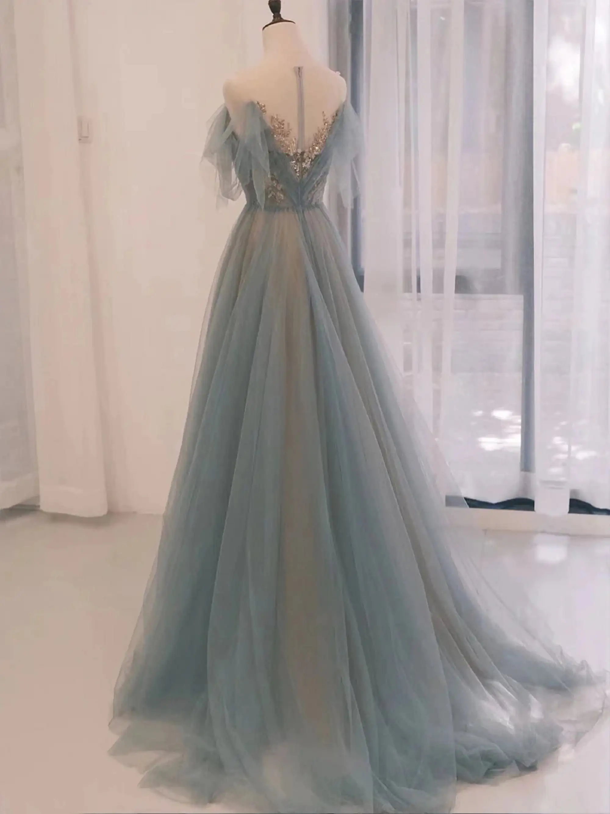 A-line Neckline Tulle Grey Blue Sequins Long Prom Dresses Sweep Tail Green Formal Elegant Party Dresses 2024