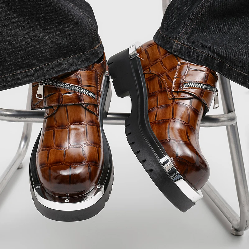 Thick Soled Fashionable Niche Men Shoe with High-end Texture Iron Head Zipper Decoration Crocodile Pattern Casual Commuting Shoe