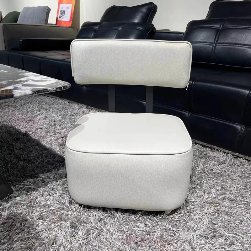 كراسي غرفة المعيشة المصغرة المتحركة تصميم القراءة الفاخر كراسي غرفة المعيشة الفاخرة الأبيض غريب Sillones Modernos أثاث المنزل