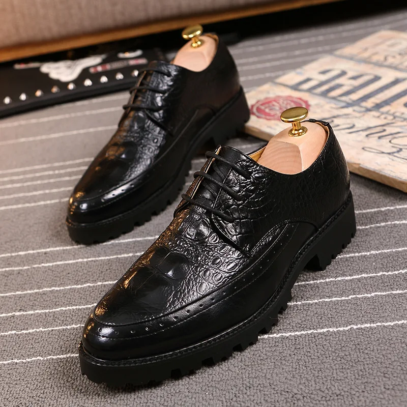 Sapatos Oxford de Couro com Padrão de Crocodilo para Homens, Clássicos e Luxuosos, com Sola Grossa, Elegantes e Formais, Sapato Masculino Casual para Negócios