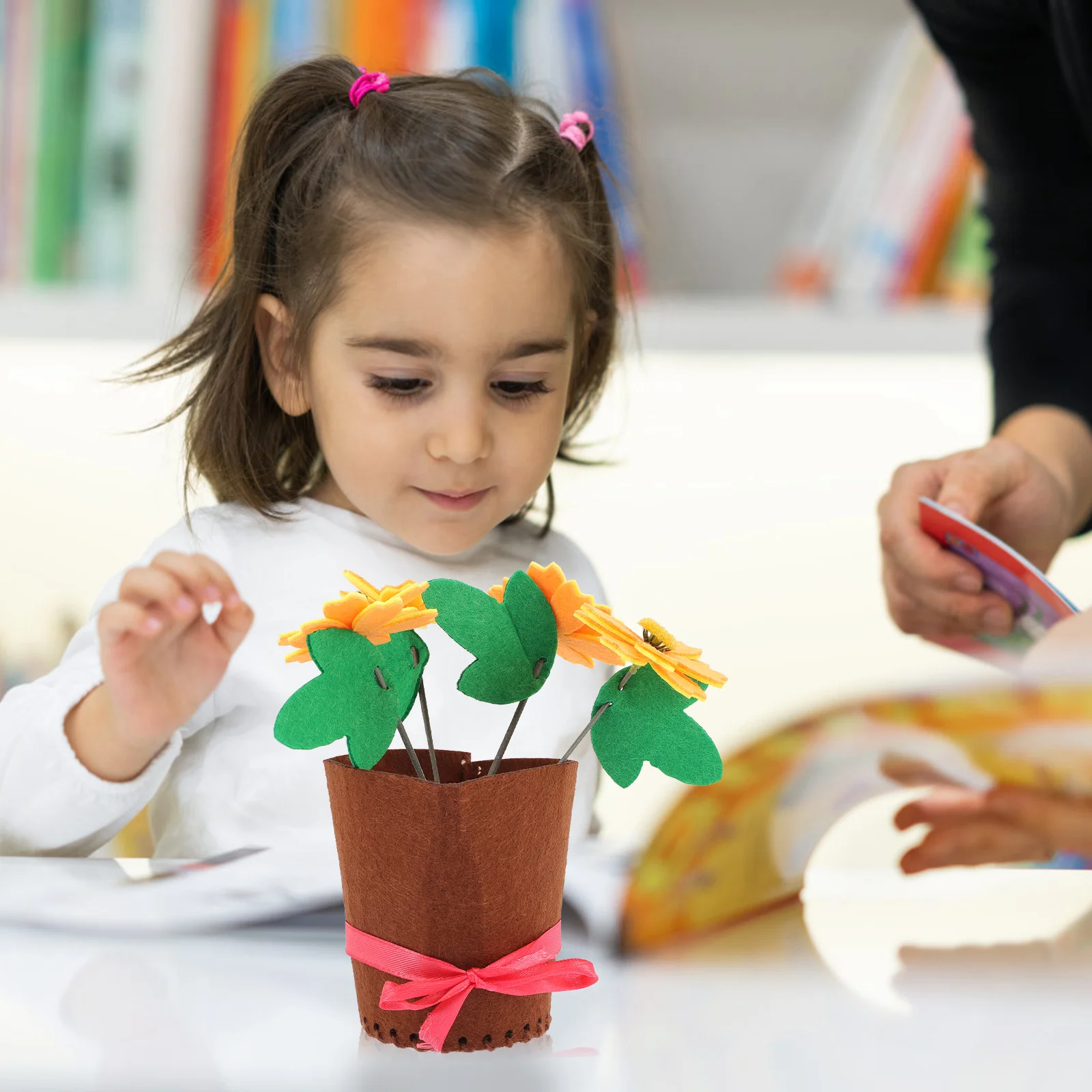 

6Pcs DIY Non-Woven Flowerpot Making Material for Kids Classroom Preschool Educational Hand-on Craft Supplies Flowerpot Craft Kit