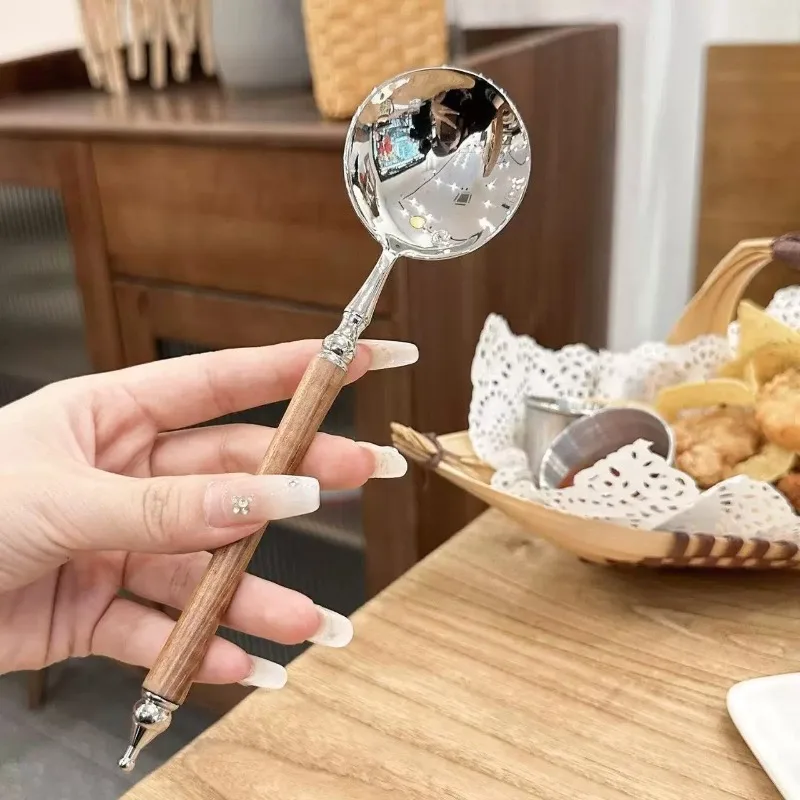 

2025 Light Luxury 304 Stainless Steel Wooden Handle Western style Tableware, Retro Noble Saint Burger Spoon, Soup Spoon
