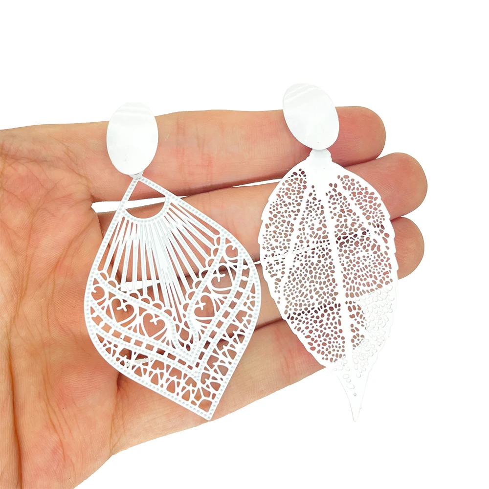 GOO JEW Vintage All White Filigree Earrings Exquisite Filigree Ear Studs for Women Elegant Jewelry