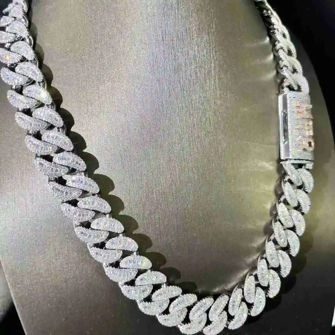 

Lifeng Jewelry baguette cut Cuban link chain Hiphop Miami Moissanite Cuban Chain necklace men silver diamond necklace