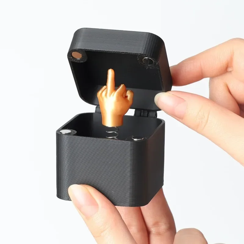 Caja Misteriosa De Regalo Con Dedo Medio – Broma Impresa En 3D Con Tornillos – Caja Sorpresa Reutilizable – Regalo De Humor Para Adultos Y Oficina