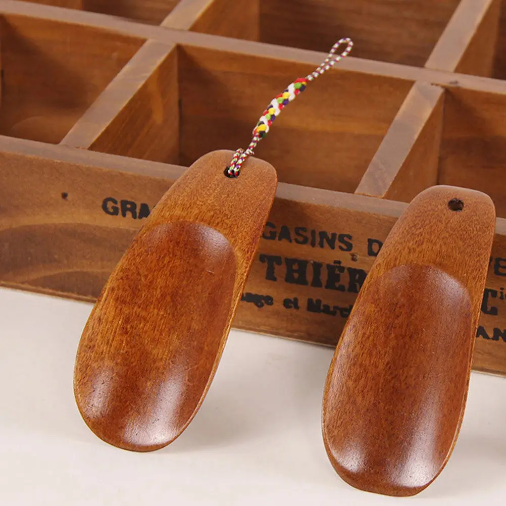 

Набор из 3 деревянных рожков для обуви с короткой ручкой: портативные ложки для обуви для легкого надевания, для путешествий, дома, для пожилых людей, детей, беременных женщин