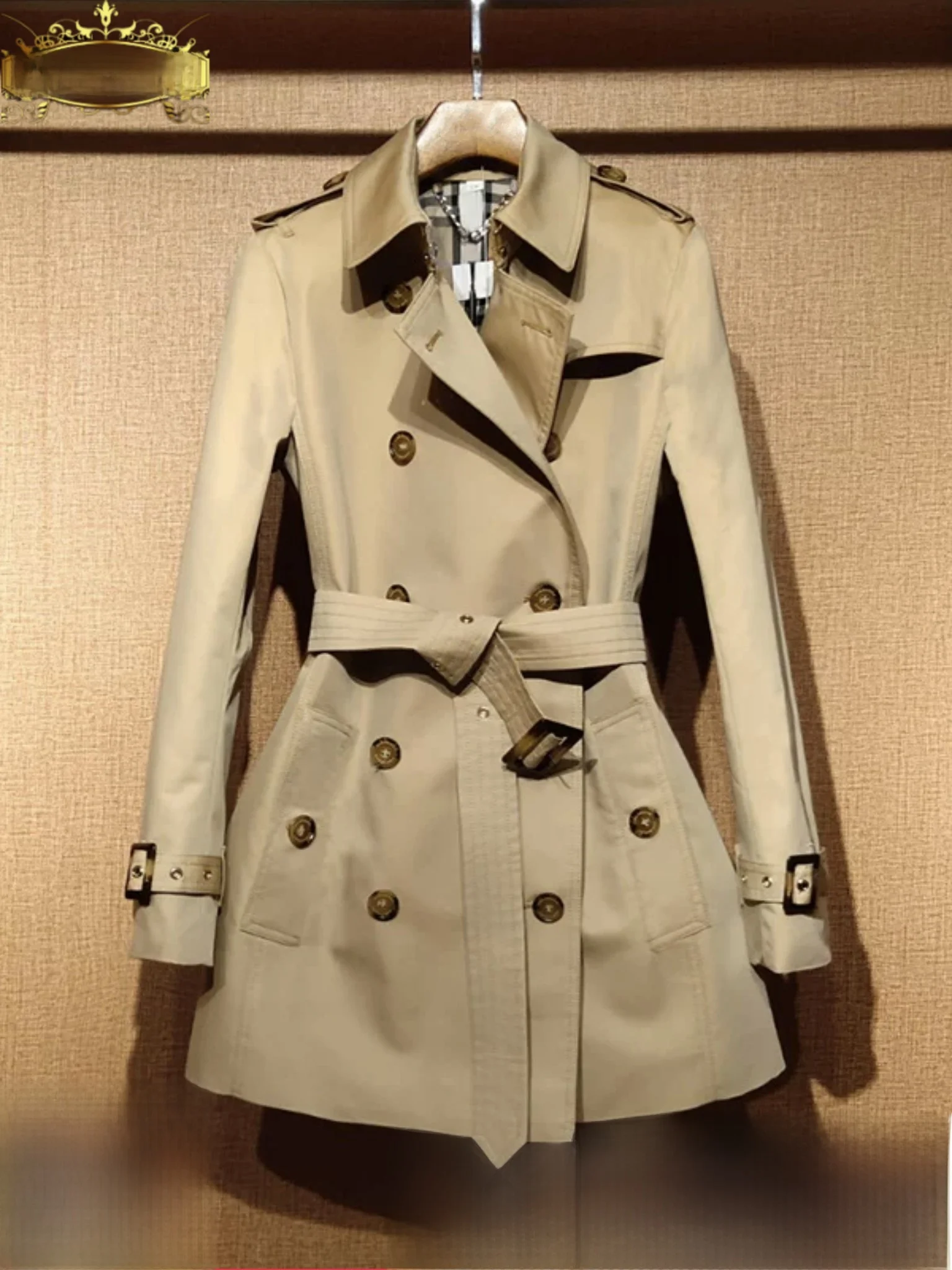 British Style Kaki Short Coat Women's Spring Autumn New Waist-Cinching Classic Outerwear Double Buttoning Nylon Fabric