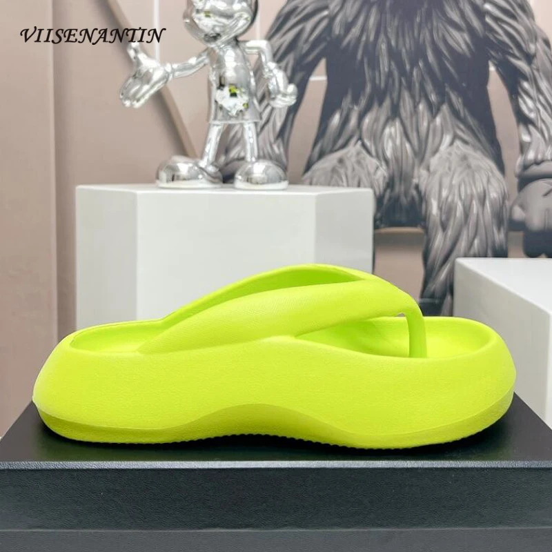 

Girls Cute Beautiful Flip Flop Slipper Shoe 2023 New Designer Muffin Heel Height Increasing Leisure Slides Beach Hot Shoe