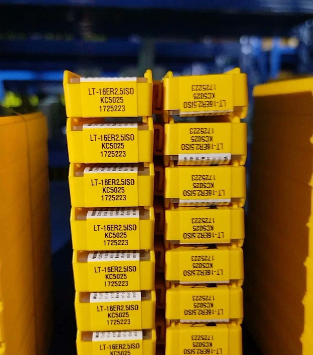 

Hard alloy cutting blades LT-16ER2.5ISO KC5025