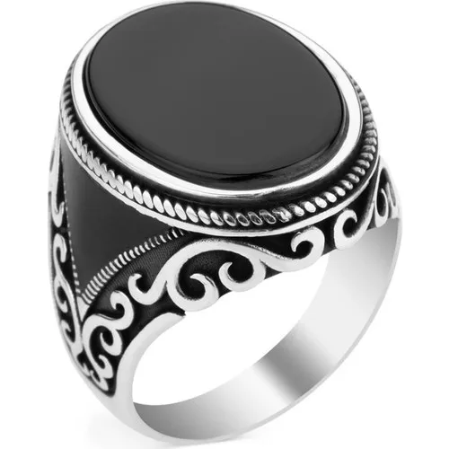 Moment Ring Oval Pattern Black Onyx Cubic Zirconia Ring