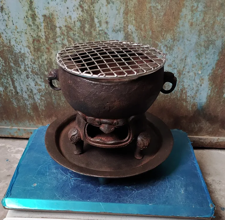 

Mini Retro cast iron charcoal barbecue grill one-person table BBQ heating brazier wine-warming stove Coffee cheese heating ​ an