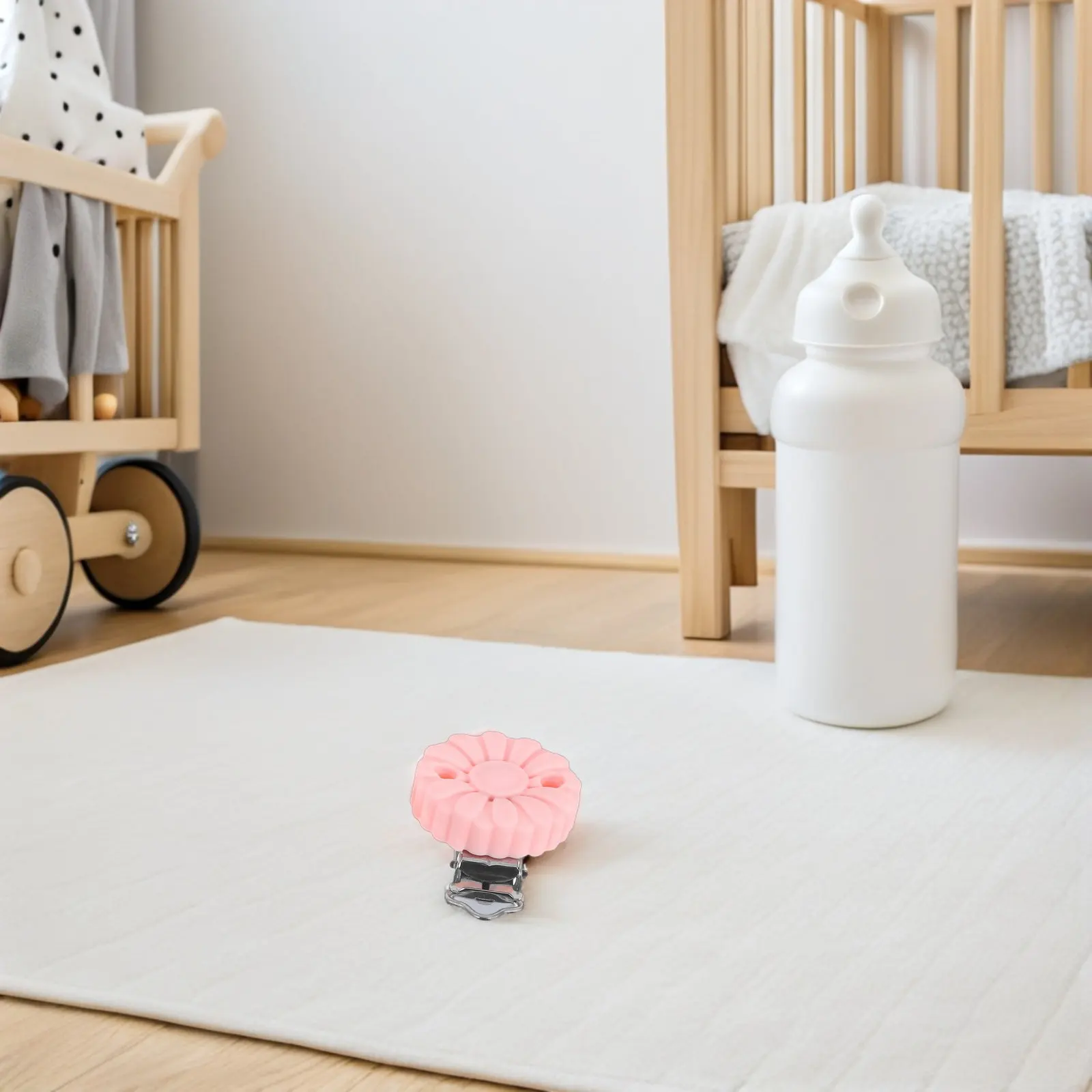 

Набор из 4 силиконовых держателей для сосок с дизайном подсолнуха, безопасные клипсы для прорезывания зубов у младенцев, для крепления к одежде, шапкам, шарфам, для путешествий