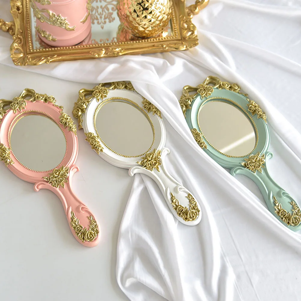 1Pcs Retro Style Handheld Mirror Lightweight Compact Size High Definition Clear Surface Decorative Handheld Mirror