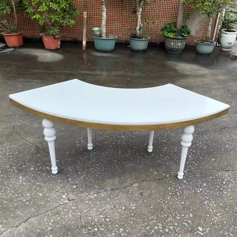 Wedding Serpentine Dining Table Hotel Party Decoration White Metal Dining Table Set