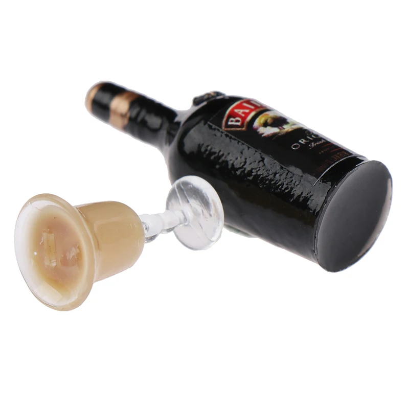 Set di bottiglie di vino in miniatura per casa delle bambole 1/12 con giocattoli modello di bevande di simulazione della tazza