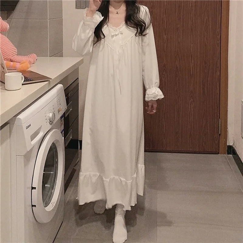 Women Midi Nightgowns Sweet Tender V-neck Lace French Style Vintage Fairy Vestidos Long Flare Sleeve Mid-calf Sleepwear Ruffles