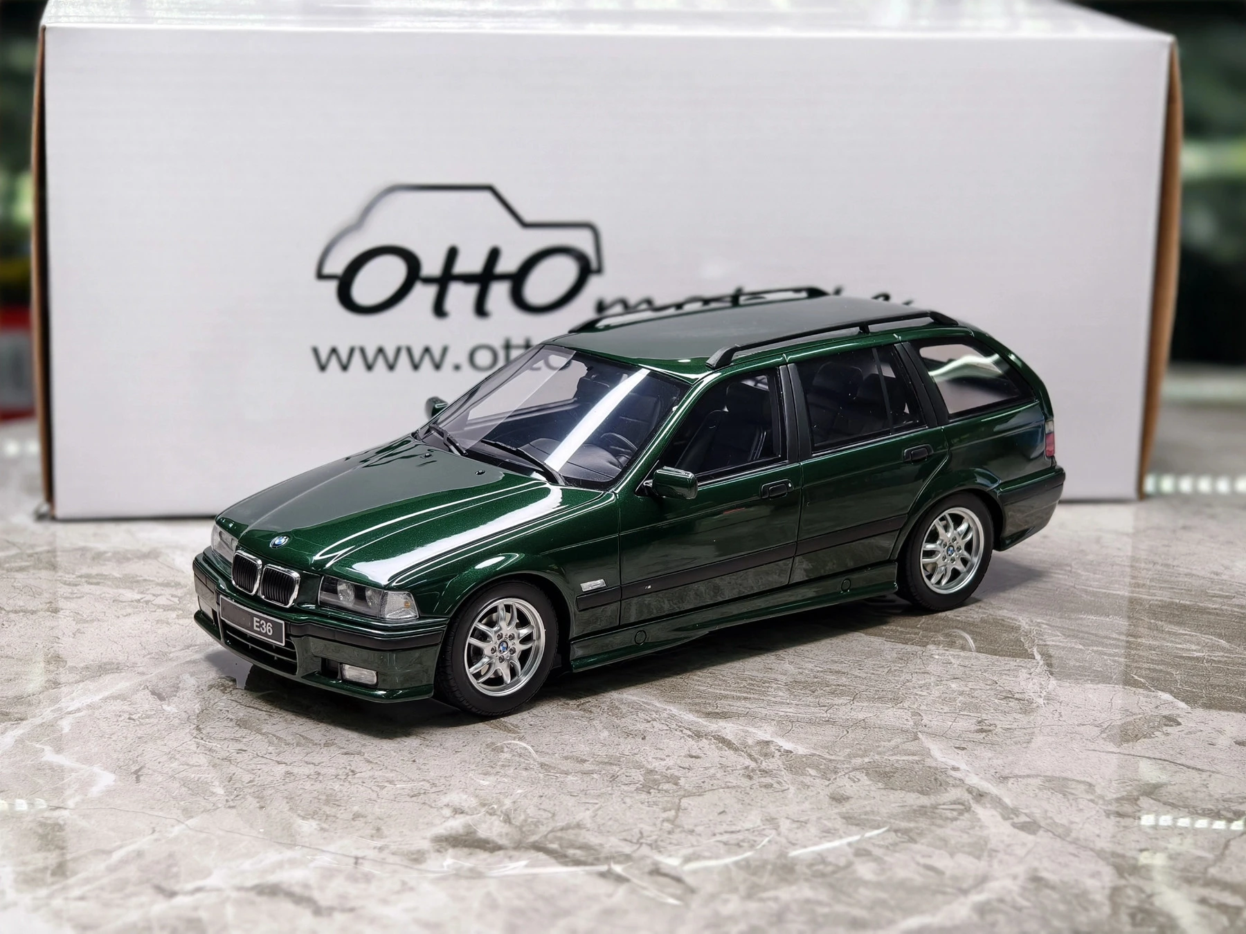 

OTTO 1:18 E36 328I TOURING M PACK FERN 386 1997, моделирование, ограниченная серия, смола, металл, статическая модель автомобиля, игрушка в подарок