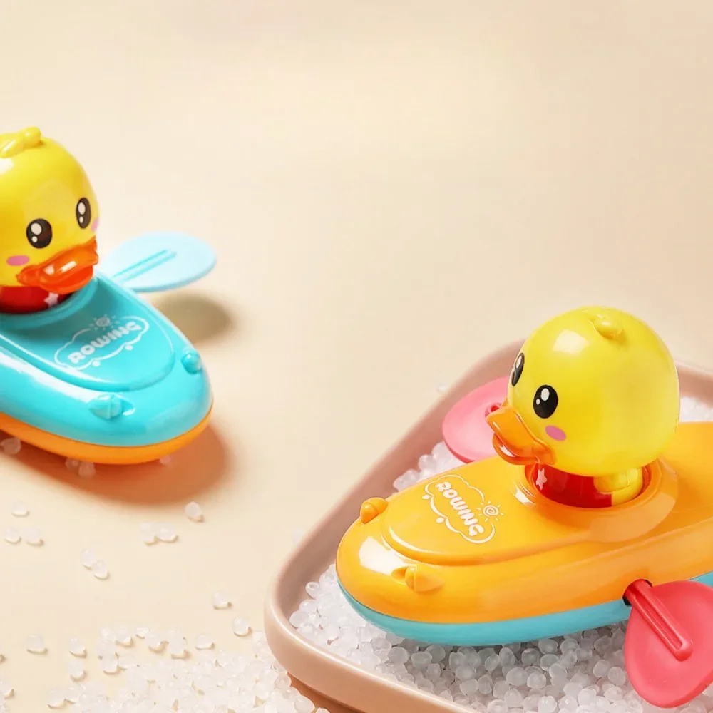 Children\'s Water Toys Delicate Cartoon Yellow cartoon Ducklings Kayaking Summer Baby Bath Toys Baby Bath Accessories kids gift