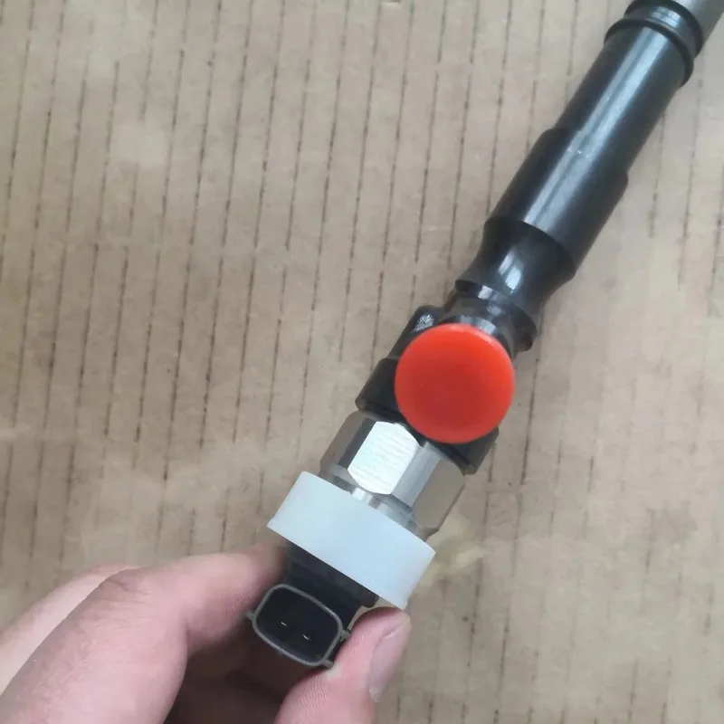 1KD 2KD-FTV Common Rail Injectors 23670-30290 for 2KD Diesel Fuel Construction Machinery Parts