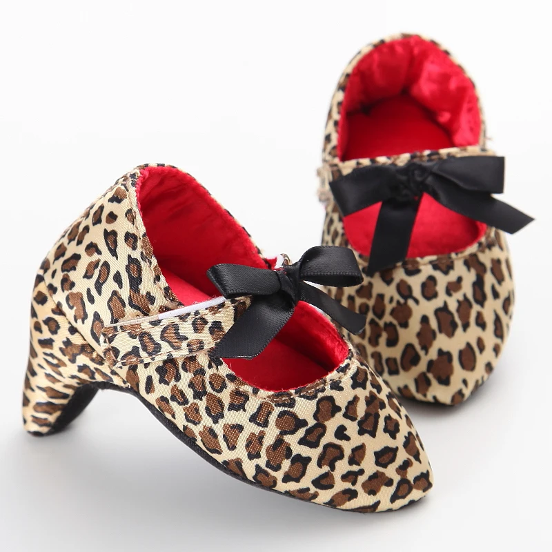 New Newborn Baby Girl Temperament Pointed Bow Princess Shoes Birthday Party Shoes Photos Props Shoes Inner Length 9-10 cm
