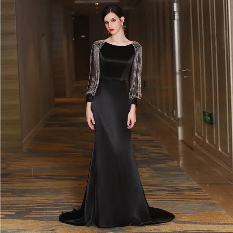 Elegant Mother of the Bride Dresses Mermaid Long Sleeves Beaded Satin Evening Dress Sweep Train Black Formal Event Gown