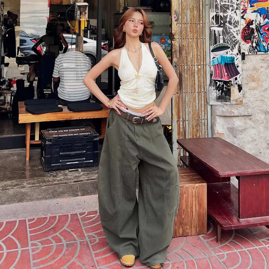 

Streetwear Relaxed Low-waist Loose Slimming Distressed Jeans with A Cool Girl Design Vibe, Hip-hop Casual Flared Pants