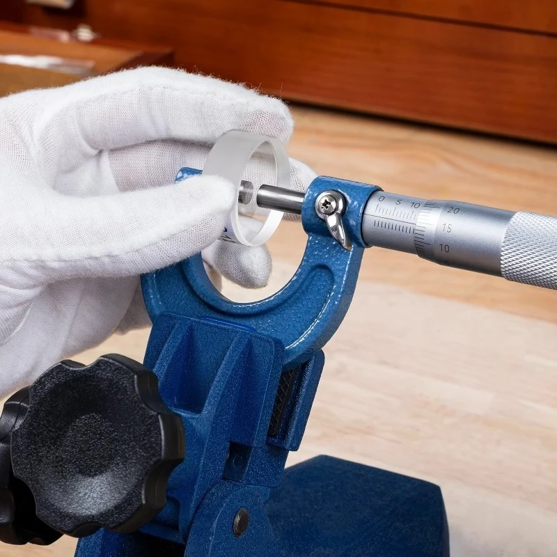 Outer diameter mechanical 0-25mm ultra-precision outer micrometer with stainless steel spindle and carbide tip
