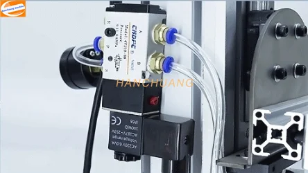 Tragbarer tragbarer Mini-Ultraschall-Punktschweißgerät für Masken, Ohrringe und Arbeitsabzeichen