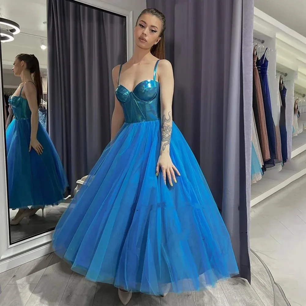 Flora-Robe trapèze en tulle bleu avec bretelles spaghetti, robe de cocktail, robe de soirée de célébrité, robes de Rhcourtes chérie, longueur thé, charmante