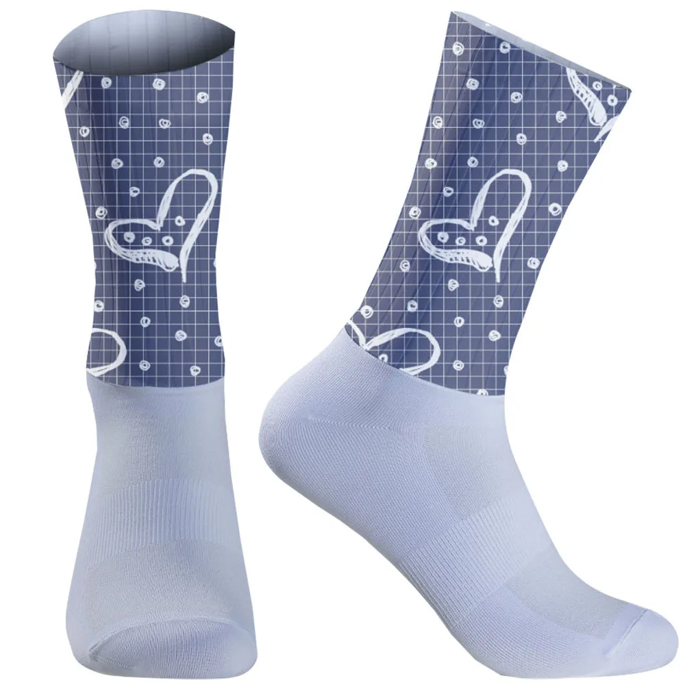 

Антибактериальное и устойчивое к запаху волокно x высокоэластичная ткань! Велоспорт сухой и удобный в течение всего дня.