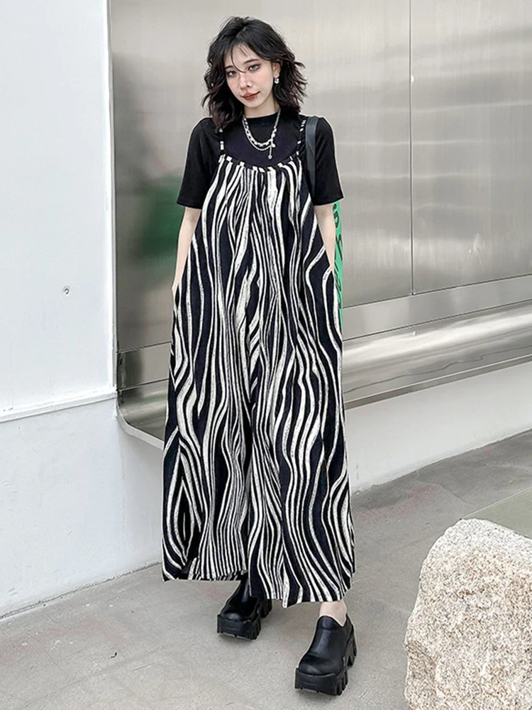 EAM High Waist Black Striped Long Wide Leg Overalls Pants New Loose Fit Trousers Women Fashion Tide Spring Autumn 2025 1DF6579