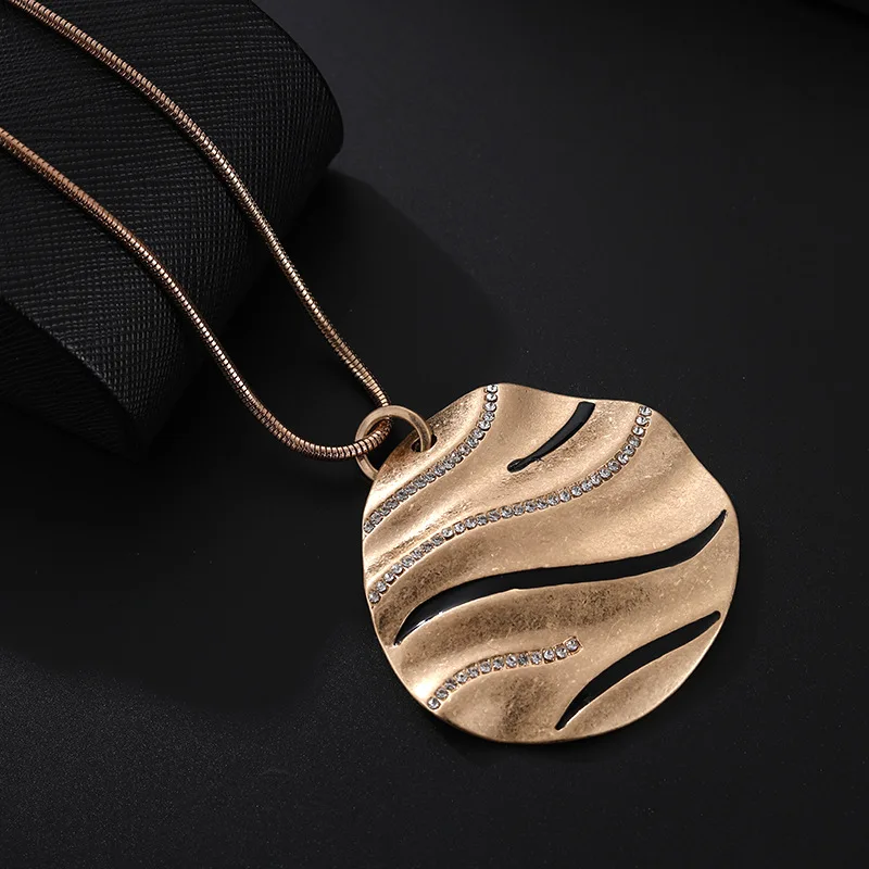 New style women's long necklace metal high-end fashion brushed oil dripping versatile simple necklace