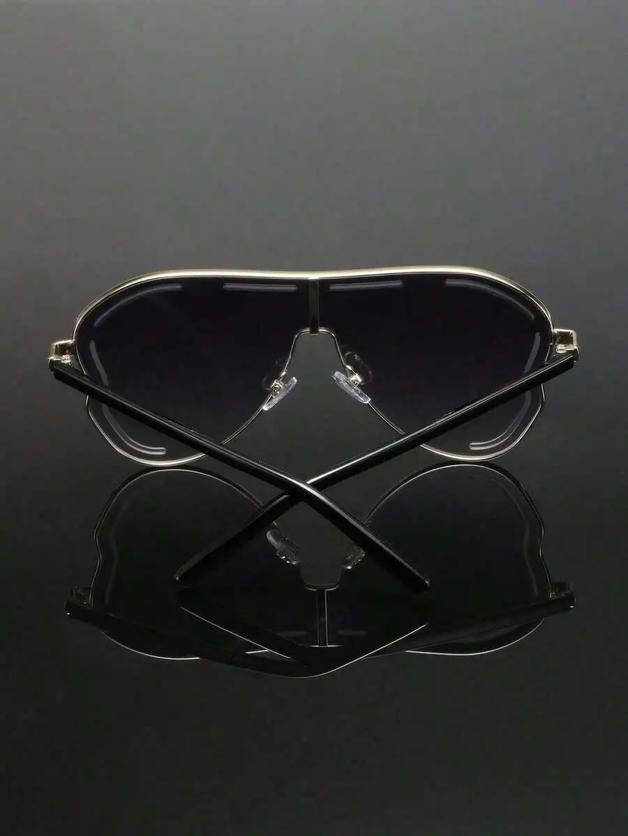 

Womens Metal Flat-Top Chic Fashion Sunglasses For Runway Concert Festival Driving