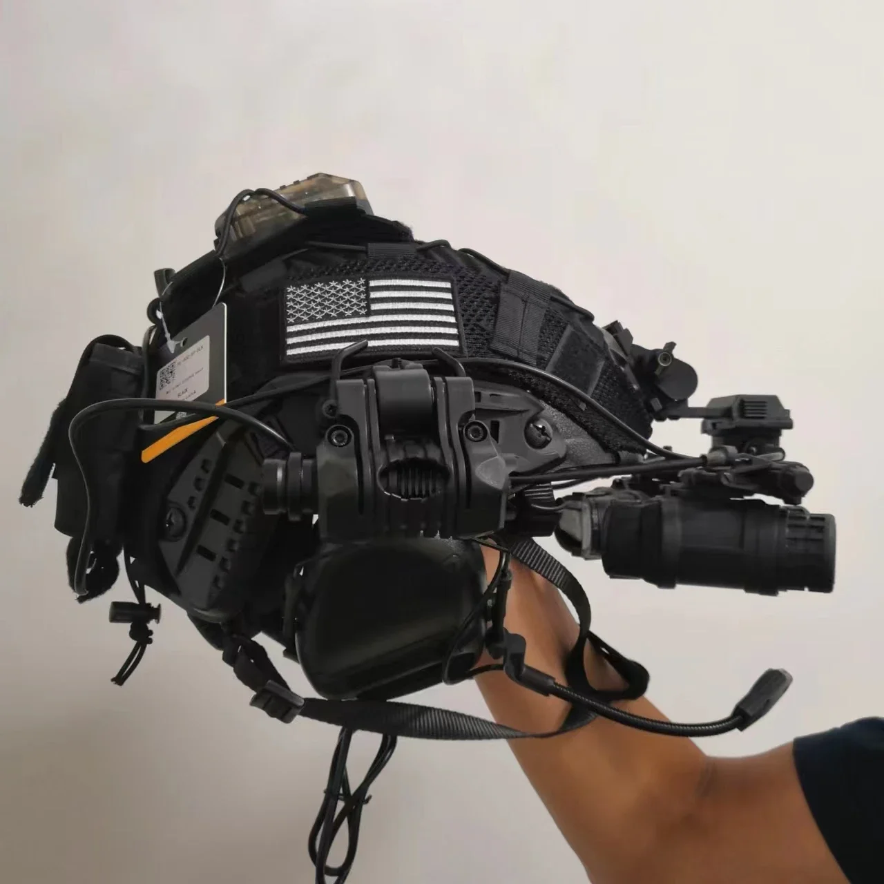 Casco táctico rápido con sistema de suspensión y arnés ajustable - imagen 4