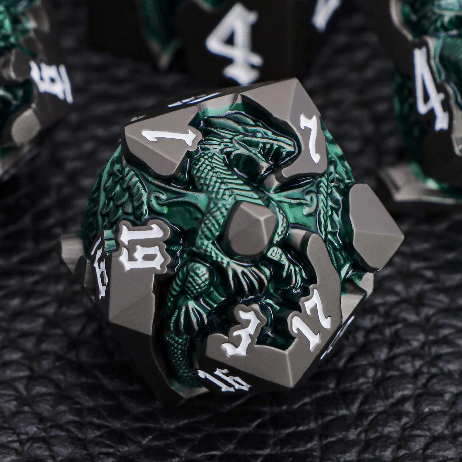 مجموعة من 7 قطع من مكعبات النر - مراجعة Board Game Dungeons And Dragons وسعره