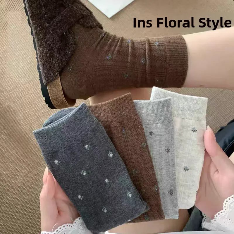 Retro Floral Women's Mid-Calf Socks INS Trendy Autumn Winter Japanese Style Subtle Pattern Buckle Shoes No-Show Long Socks