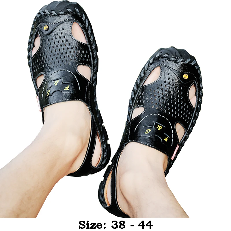 

High quality leather flat sandals for men round toes new summer 2024 size 43 44 casual outdoor walking big size shoe black brown