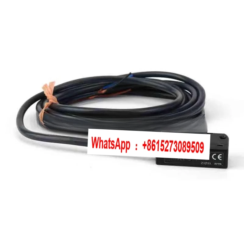 

Photoelectric sensor limited reflective wide area detection E3S-LS3NW E3S-LS3PW original stock