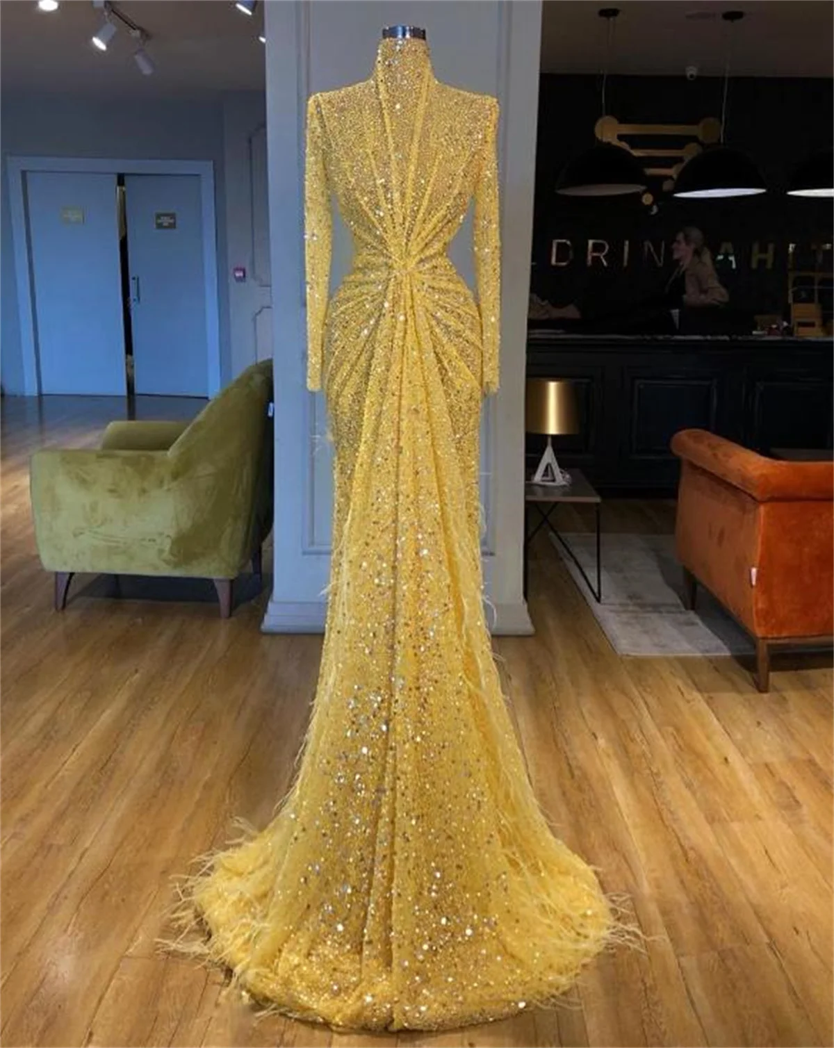 Golden Glitter Sequined Mermaid Evening Dresses High Neck Ruched Robe De Soiree Custom Made Long Sleeve Prom Formal Wear Feather