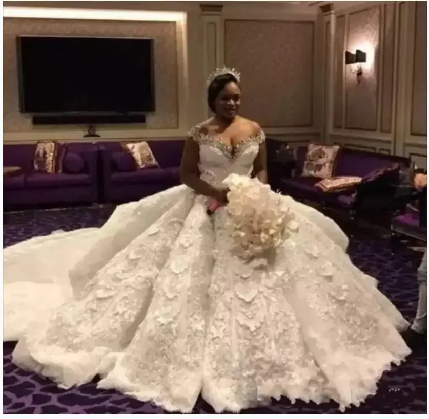 Customized Beaded Sweetheart Off The Shoulder Wedding Dress Cathedral Train Vestido Novia  Plus Size Ballgown Bridal Gown