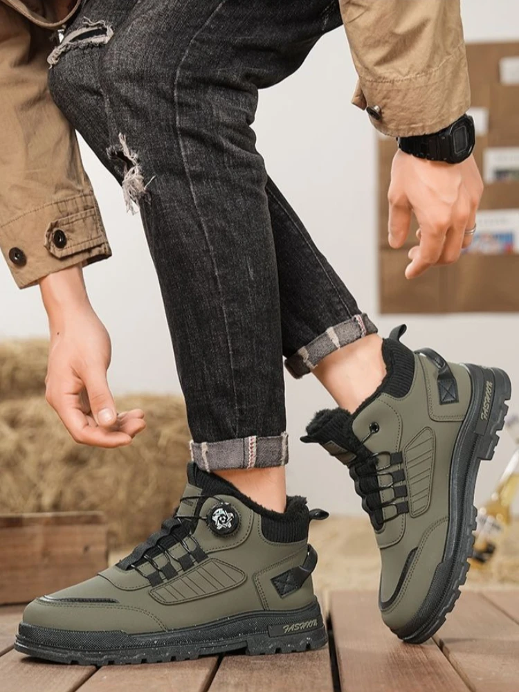 Men Snow Boots 2026 Winter New High Top Warm Fur Outdoor Thick Cotton Padded Shoes Non Slip Fashion Ankle Boots