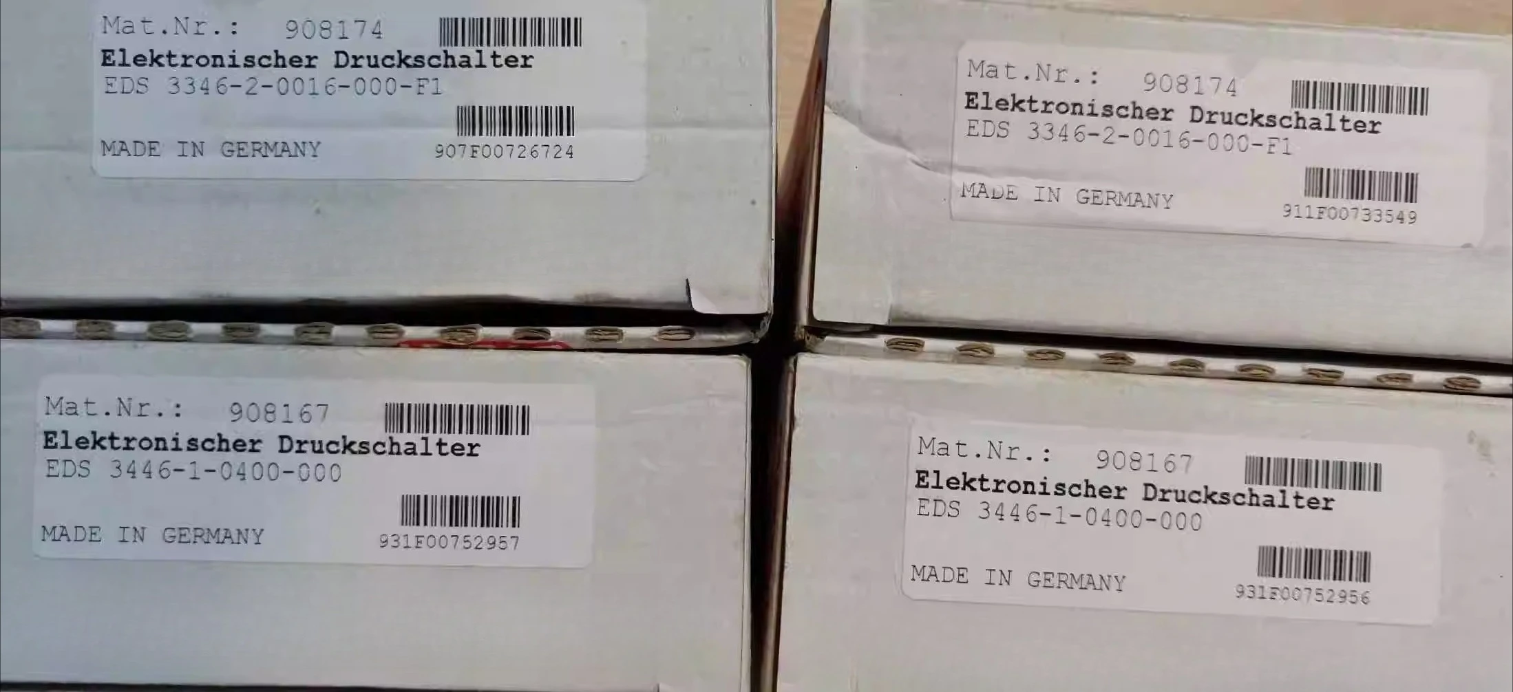 

Совершенно новый EDS3446-1-0400-000 EDS3446-2-0016-000-F1 в наличии