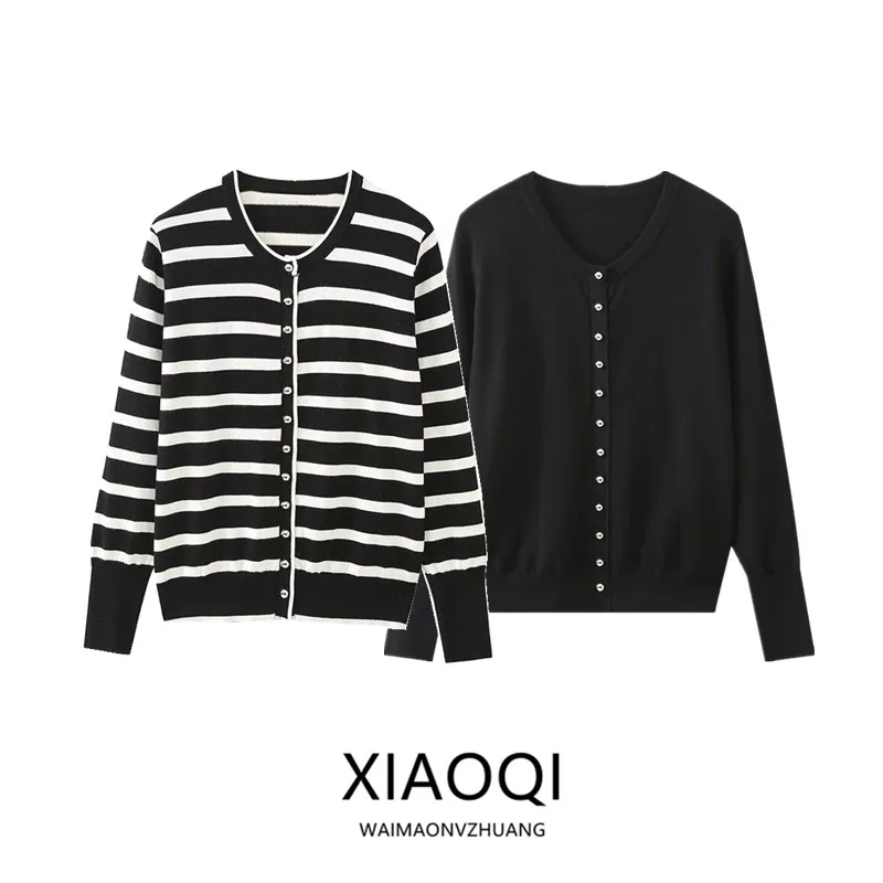 Primavera 2024 Maglia da donna Jaet Button Decor Design versatile Pendolarismo Sle ort Sve Cardigan aperto di lunghezza regolare