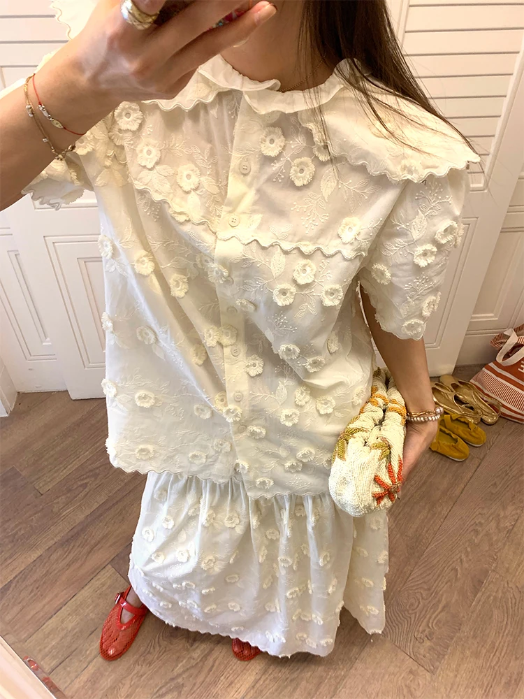 Conjunto de Moda Primavera Bordado Csa Fena + Saia  de Manga Curta em Aodão Tamanho Pequ gável com Botão